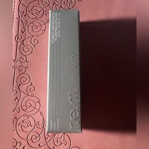 R.E.M. Beauty Plumping Lip Gloss